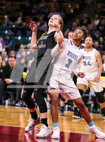 Thumbnail 3 in Fossil Ridge vs. Grandview (CHSAA 5A Final Four) photogallery.