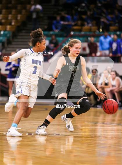 Thumbnail 3 in Fossil Ridge vs. Grandview (CHSAA 5A Final Four) photogallery.