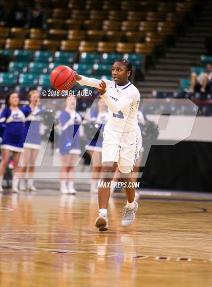 Thumbnail 3 in Fossil Ridge vs. Grandview (CHSAA 5A Final Four) photogallery.