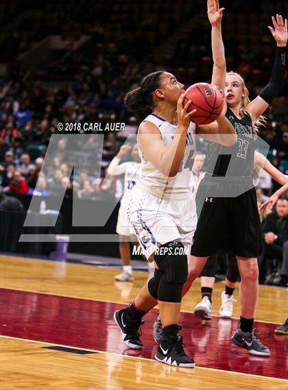 Thumbnail 3 in Fossil Ridge vs. Grandview (CHSAA 5A Final Four) photogallery.