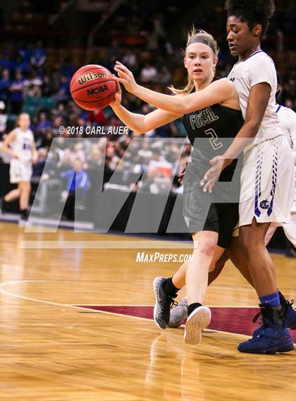Thumbnail 2 in Fossil Ridge vs. Grandview (CHSAA 5A Final Four) photogallery.