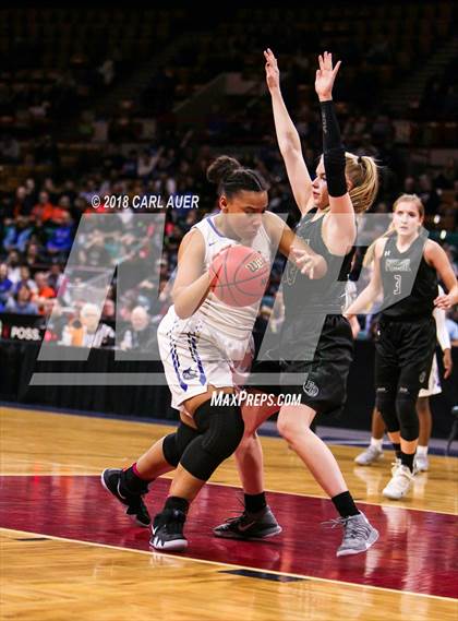 Thumbnail 2 in Fossil Ridge vs. Grandview (CHSAA 5A Final Four) photogallery.