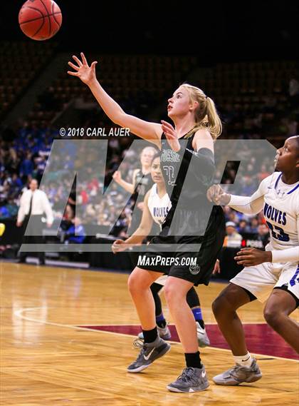 Thumbnail 2 in Fossil Ridge vs. Grandview (CHSAA 5A Final Four) photogallery.