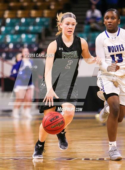 Thumbnail 3 in Fossil Ridge vs. Grandview (CHSAA 5A Final Four) photogallery.