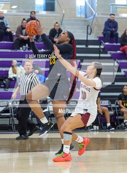 Thumbnail 2 in Lone Peak vs. Oak Cliff Faith Family Academy (Lehi Holiday Hoopfest) photogallery.