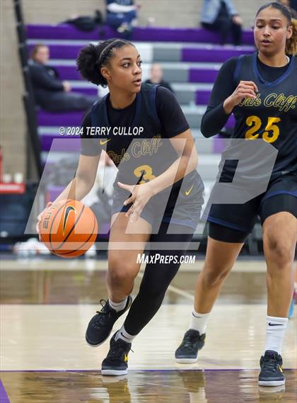 Thumbnail 3 in Lone Peak vs. Oak Cliff Faith Family Academy (Lehi Holiday Hoopfest) photogallery.