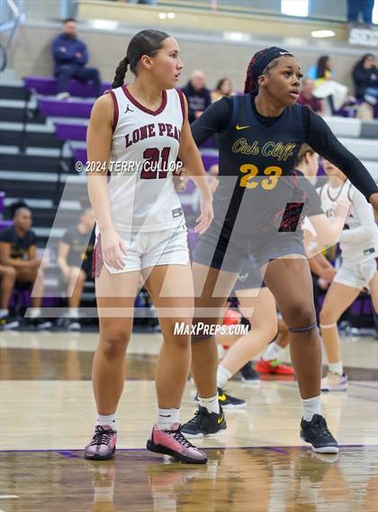 Thumbnail 3 in Lone Peak vs. Oak Cliff Faith Family Academy (Lehi Holiday Hoopfest) photogallery.