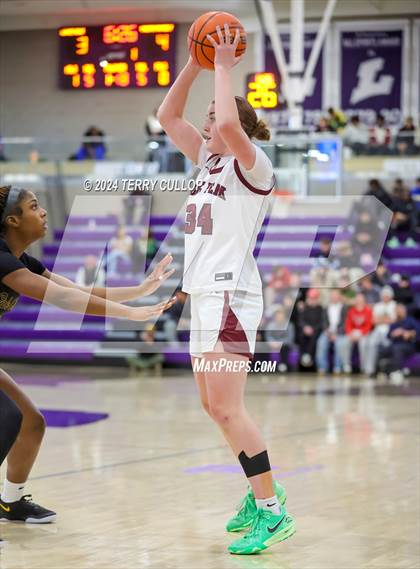 Thumbnail 3 in Lone Peak vs. Oak Cliff Faith Family Academy (Lehi Holiday Hoopfest) photogallery.