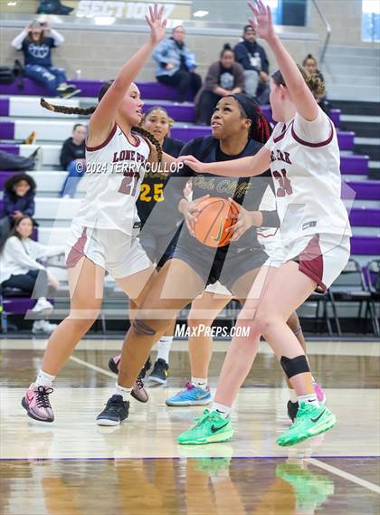 Thumbnail 2 in Lone Peak vs. Oak Cliff Faith Family Academy (Lehi Holiday Hoopfest) photogallery.