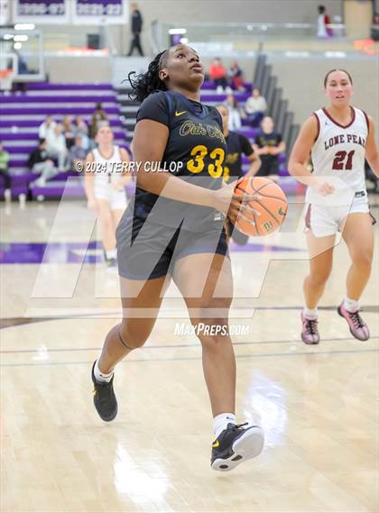 Thumbnail 3 in Lone Peak vs. Oak Cliff Faith Family Academy (Lehi Holiday Hoopfest) photogallery.