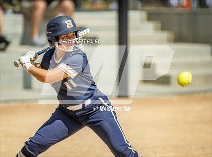 Thumbnail 1 in Helias @ Lincoln Southeast photogallery.