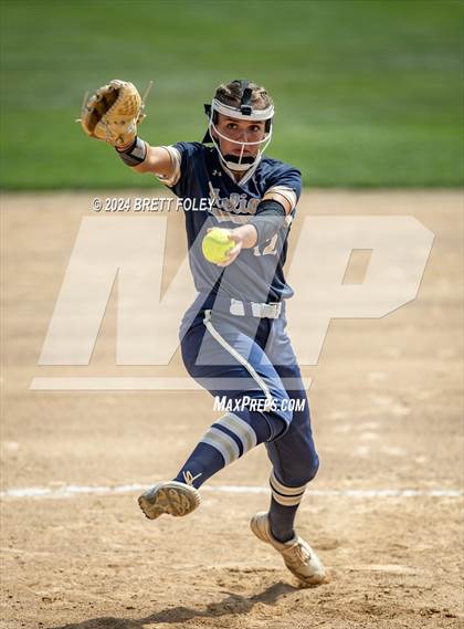 Thumbnail 3 in Helias @ Lincoln Southeast photogallery.