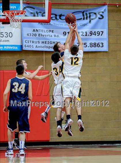 Thumbnail 1 in Del Oro vs. Oak Ridge (Common Good Classic) photogallery.