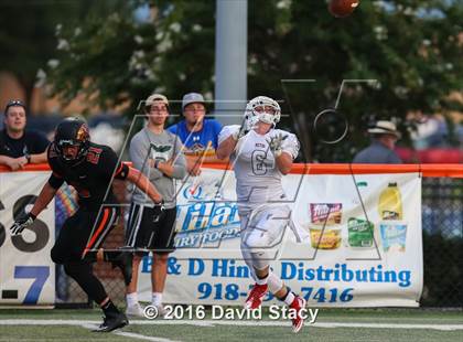 Thumbnail 2 in Metro Christian @ Coweta  photogallery.