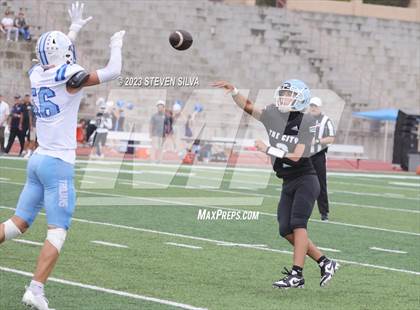Thumbnail 3 in Trinity Valley vs. University City (Honor Bowl) photogallery.