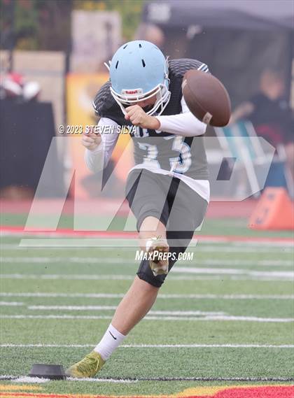 Thumbnail 2 in Trinity Valley vs. University City (Honor Bowl) photogallery.