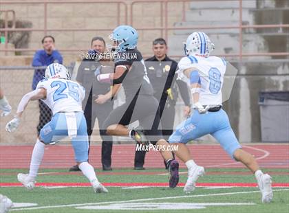 Thumbnail 3 in Trinity Valley vs. University City (Honor Bowl) photogallery.
