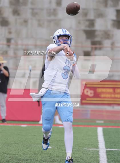 Thumbnail 3 in Trinity Valley vs. University City (Honor Bowl) photogallery.