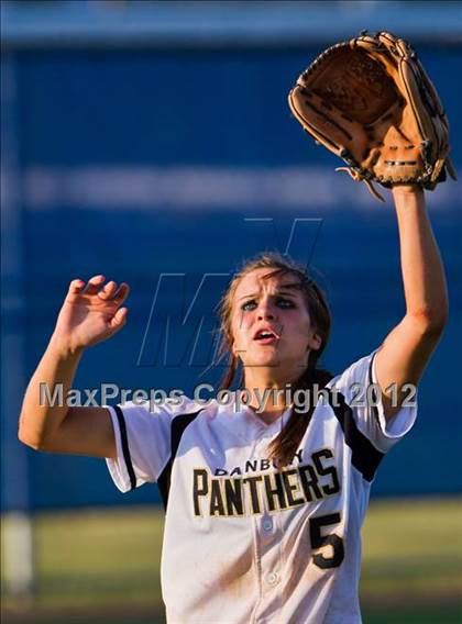 Thumbnail 3 in Danbury vs Santa Gertrudis Academy (UIL 2A Region 4 Final) photogallery.