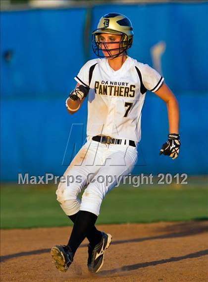 Thumbnail 1 in Danbury vs Santa Gertrudis Academy (UIL 2A Region 4 Final) photogallery.