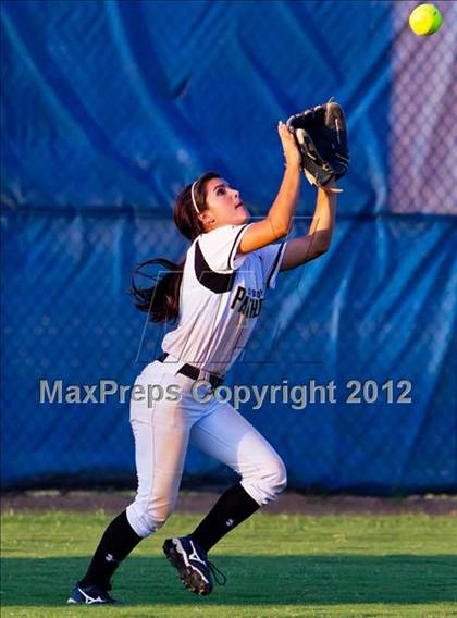 Thumbnail 1 in Danbury vs Santa Gertrudis Academy (UIL 2A Region 4 Final) photogallery.