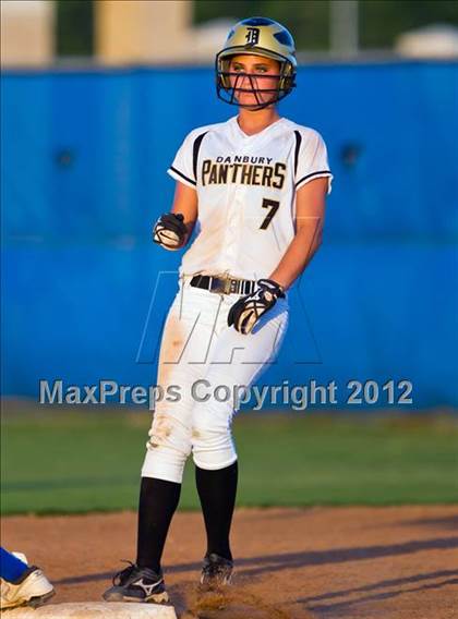 Thumbnail 3 in Danbury vs Santa Gertrudis Academy (UIL 2A Region 4 Final) photogallery.