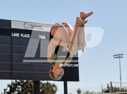 Thumbnail 2 in AIA Division I,III Diving Semifinals photogallery.