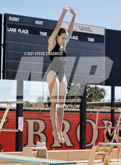 Thumbnail 3 in AIA Division I,III Diving Semifinals photogallery.