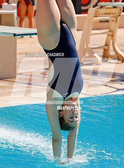 Thumbnail 3 in AIA Division I,III Diving Semifinals photogallery.