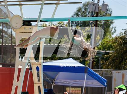 Thumbnail 3 in AIA Division I,III Diving Semifinals photogallery.