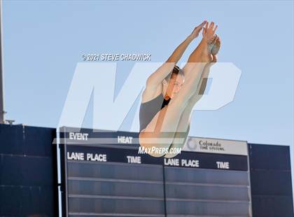 Thumbnail 2 in AIA Division I,III Diving Semifinals photogallery.