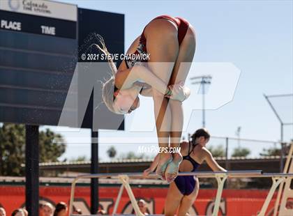 Thumbnail 2 in AIA Division I,III Diving Semifinals photogallery.