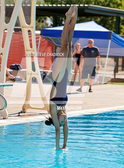 Thumbnail 1 in AIA Division I,III Diving Semifinals photogallery.