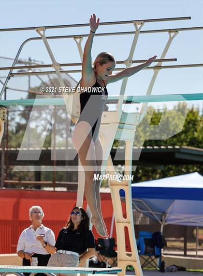 Thumbnail 1 in AIA Division I,III Diving Semifinals photogallery.