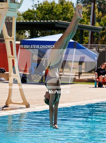 Thumbnail 3 in AIA Division I,III Diving Semifinals photogallery.