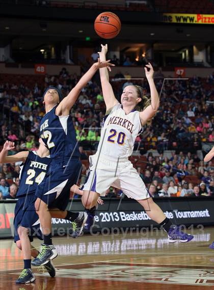 Thumbnail 3 in Merkel vs. Poth (UIL 2A Semifinal) photogallery.