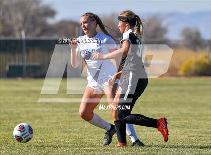 Thumbnail 2 in Spring Creek vs North Tahoe (NIAA 3A Northern Region Playoff) photogallery.