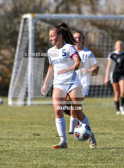 Thumbnail 3 in Spring Creek vs North Tahoe (NIAA 3A Northern Region Playoff) photogallery.