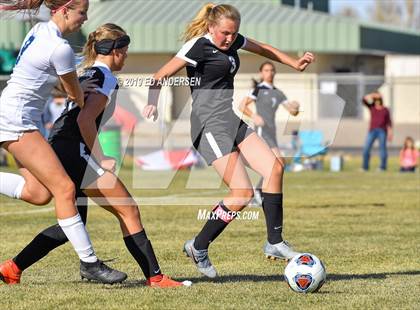 Thumbnail 1 in Spring Creek vs North Tahoe (NIAA 3A Northern Region Playoff) photogallery.