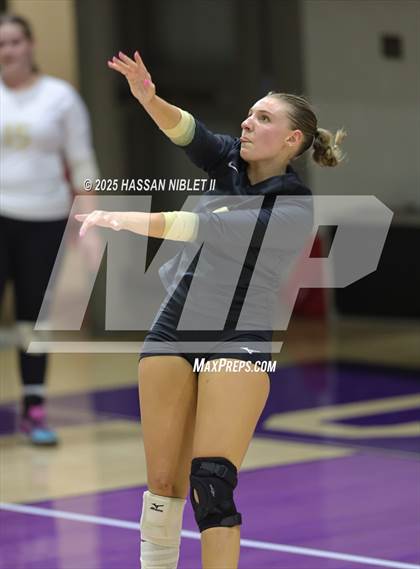 Thumbnail 1 in Calhoun @ Cartersville photogallery.