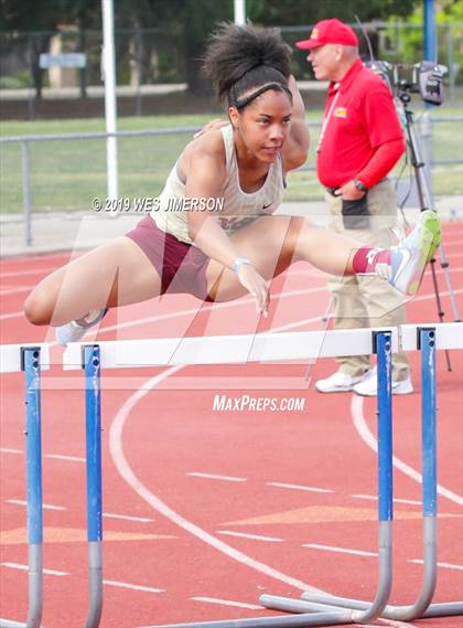 Thumbnail 1 in CIF Sac-Joaquin Section Masters  photogallery.
