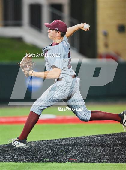 Thumbnail 1 in Memorial vs. Pearland (UIL Baseball 6A Region 3 Regional Semifinal) photogallery.