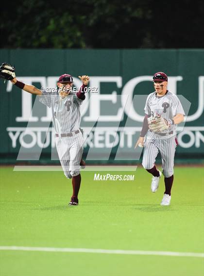 Thumbnail 1 in Memorial vs. Pearland (UIL Baseball 6A Region 3 Regional Semifinal) photogallery.