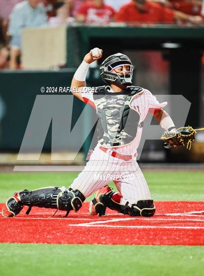 Thumbnail 2 in Memorial vs. Pearland (UIL Baseball 6A Region 3 Regional Semifinal) photogallery.