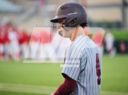 Thumbnail 1 in Memorial vs. Pearland (UIL Baseball 6A Region 3 Regional Semifinal) photogallery.