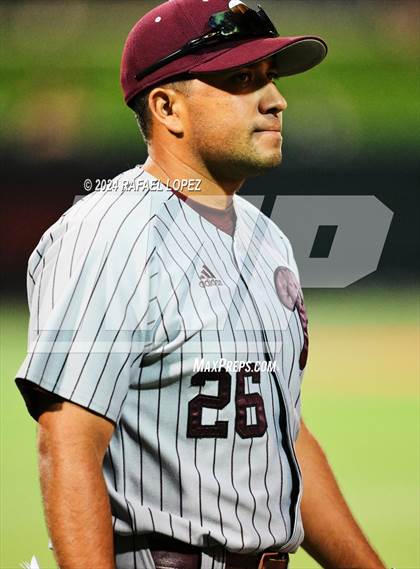 Thumbnail 3 in Memorial vs. Pearland (UIL Baseball 6A Region 3 Regional Semifinal) photogallery.