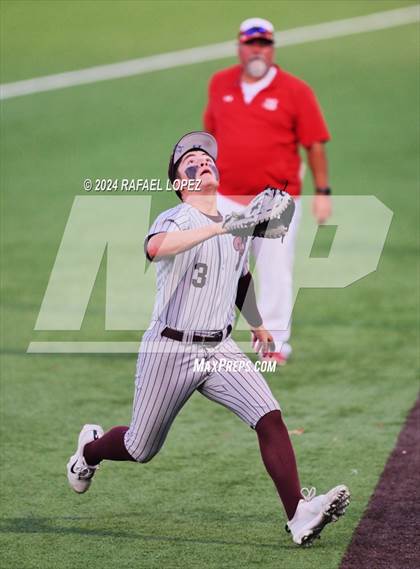 Thumbnail 3 in Memorial vs. Pearland (UIL Baseball 6A Region 3 Regional Semifinal) photogallery.