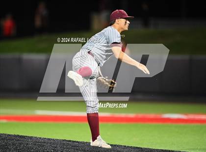 Thumbnail 1 in Memorial vs. Pearland (UIL Baseball 6A Region 3 Regional Semifinal) photogallery.