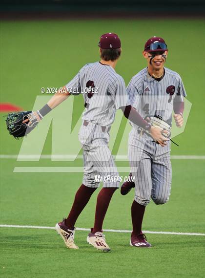 Thumbnail 3 in Memorial vs. Pearland (UIL Baseball 6A Region 3 Regional Semifinal) photogallery.