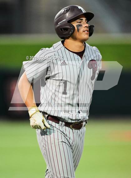 Thumbnail 1 in Memorial vs. Pearland (UIL Baseball 6A Region 3 Regional Semifinal) photogallery.